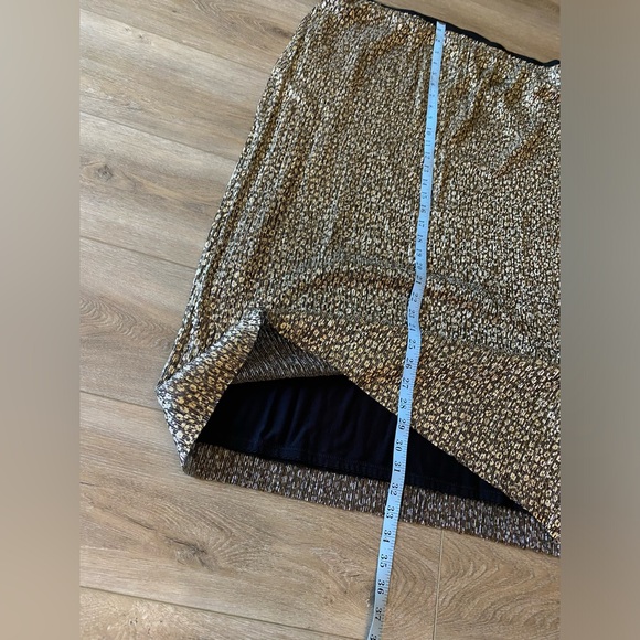 Maeve shimmer gold and black 16 skirt - Picture 8 of 12